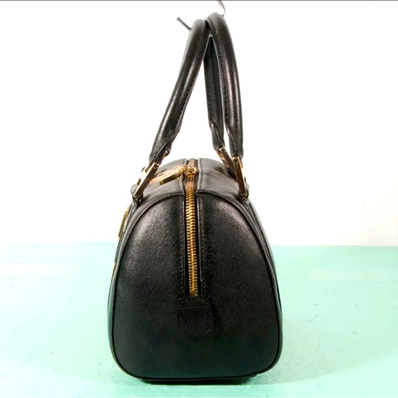 MCM Leather Tote Bag Authentic + Dust Bag ❤️❤️❤️ - Picture 3 of 11